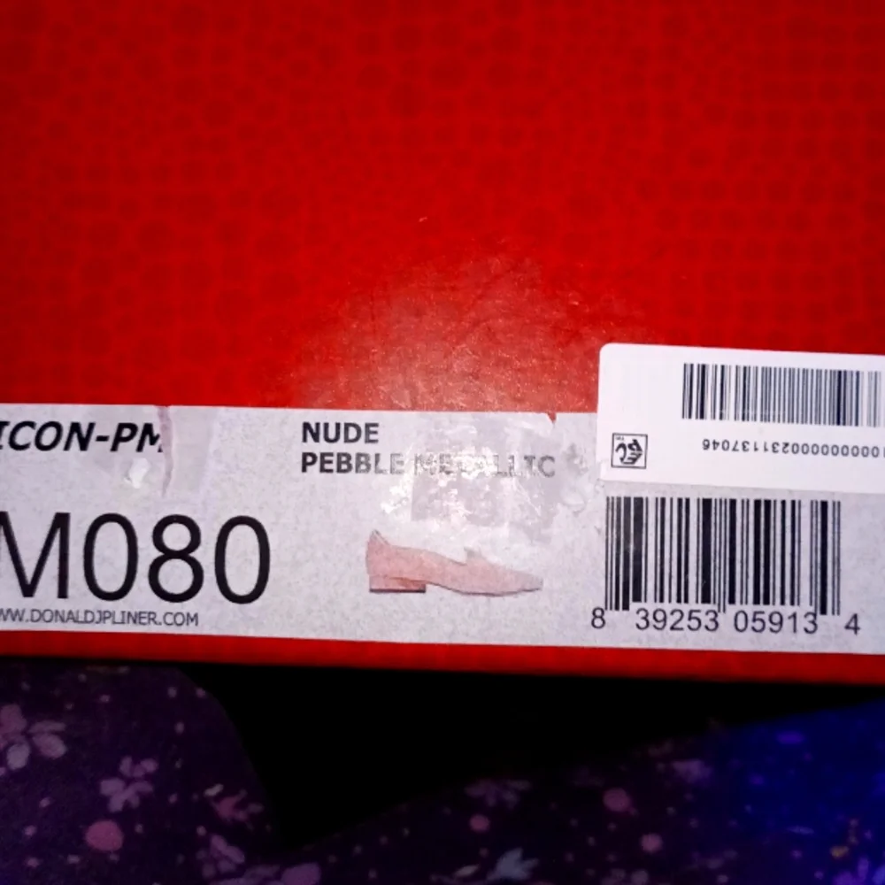 Donald J Pliner Women's Loafers - Picture 2 of 5